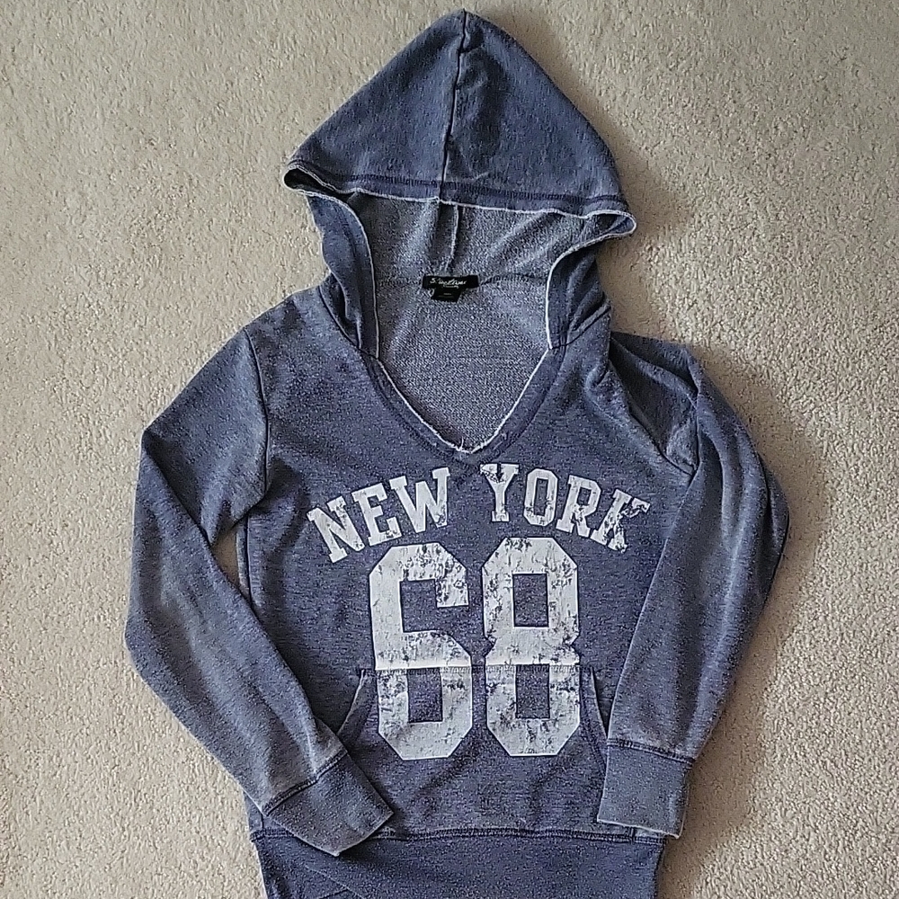 New York 68 Women's Blue Hoodie Sweater